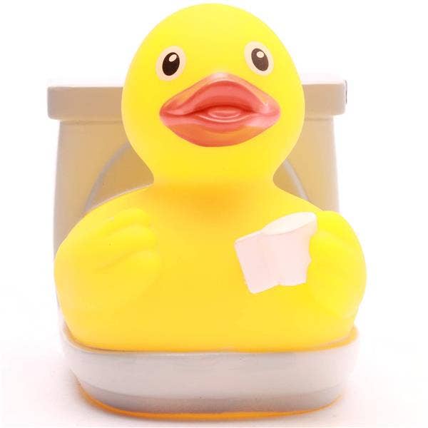 Pato de goma con WC y papel higiénico vista frontal
