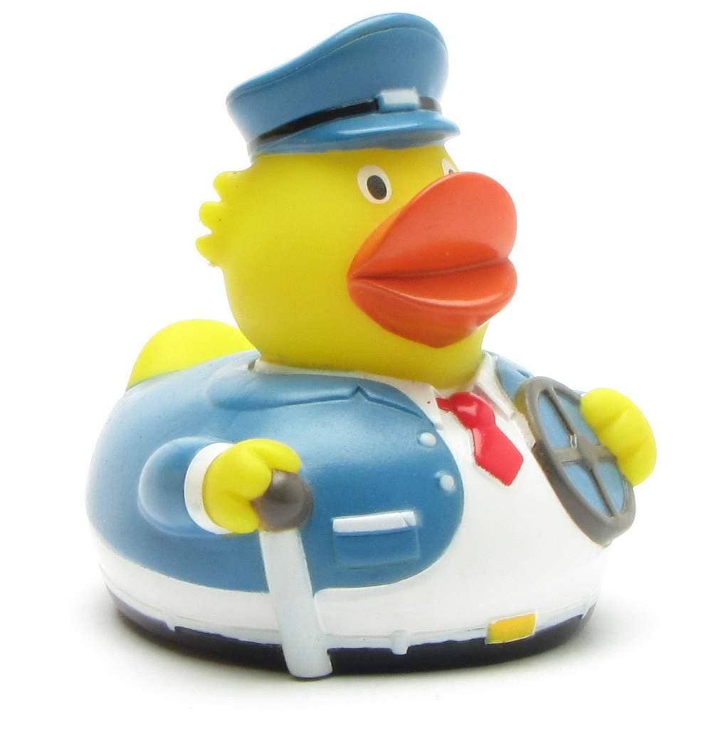 Pato de goma conductor de autobús en vista angular mostrando el volante